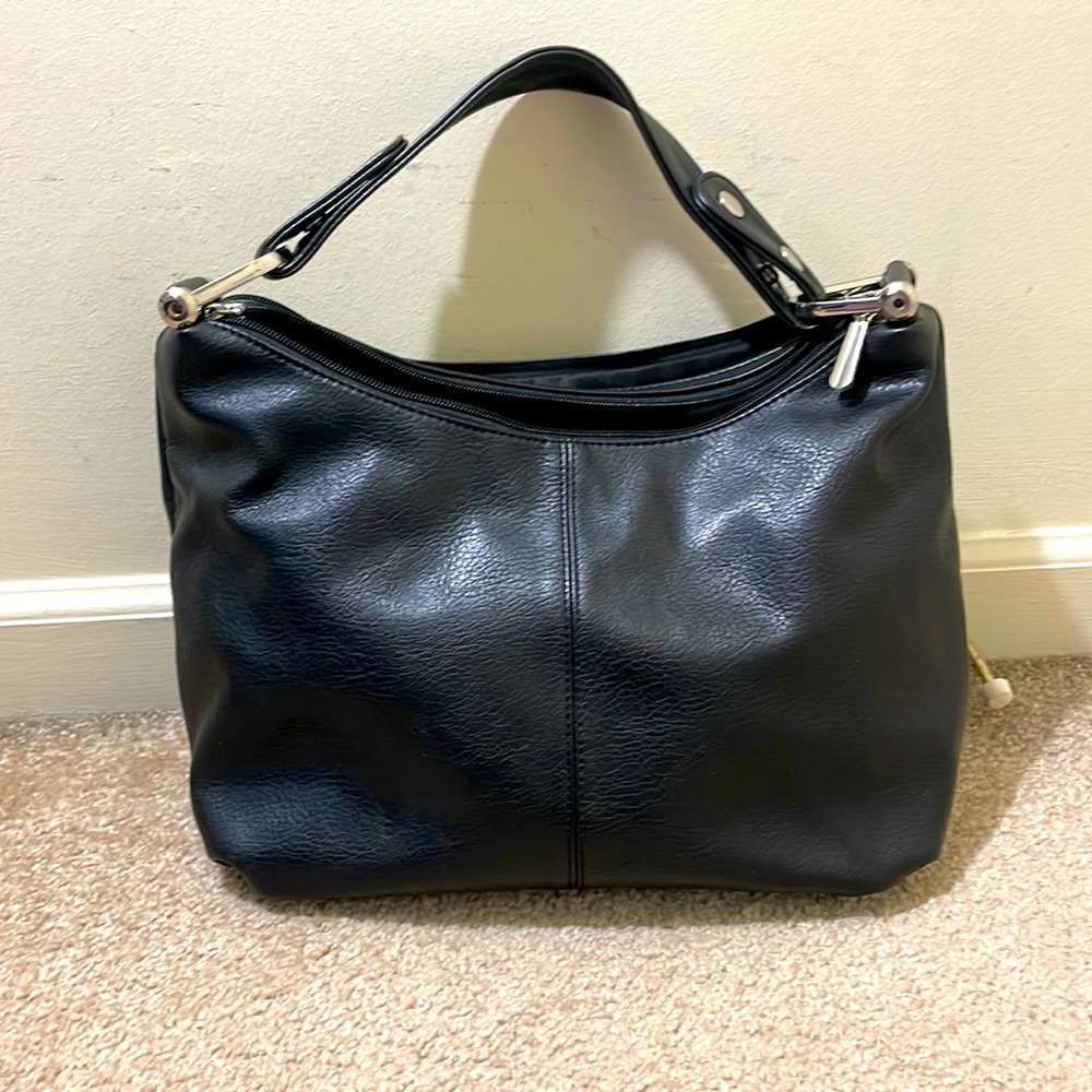 Women’s Black Hobo Shoulder Bag with Multiple Pockets EUC